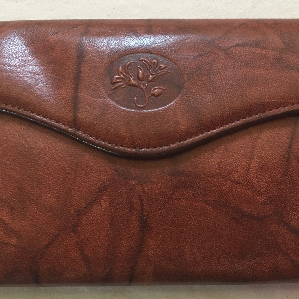 Buxton Purse